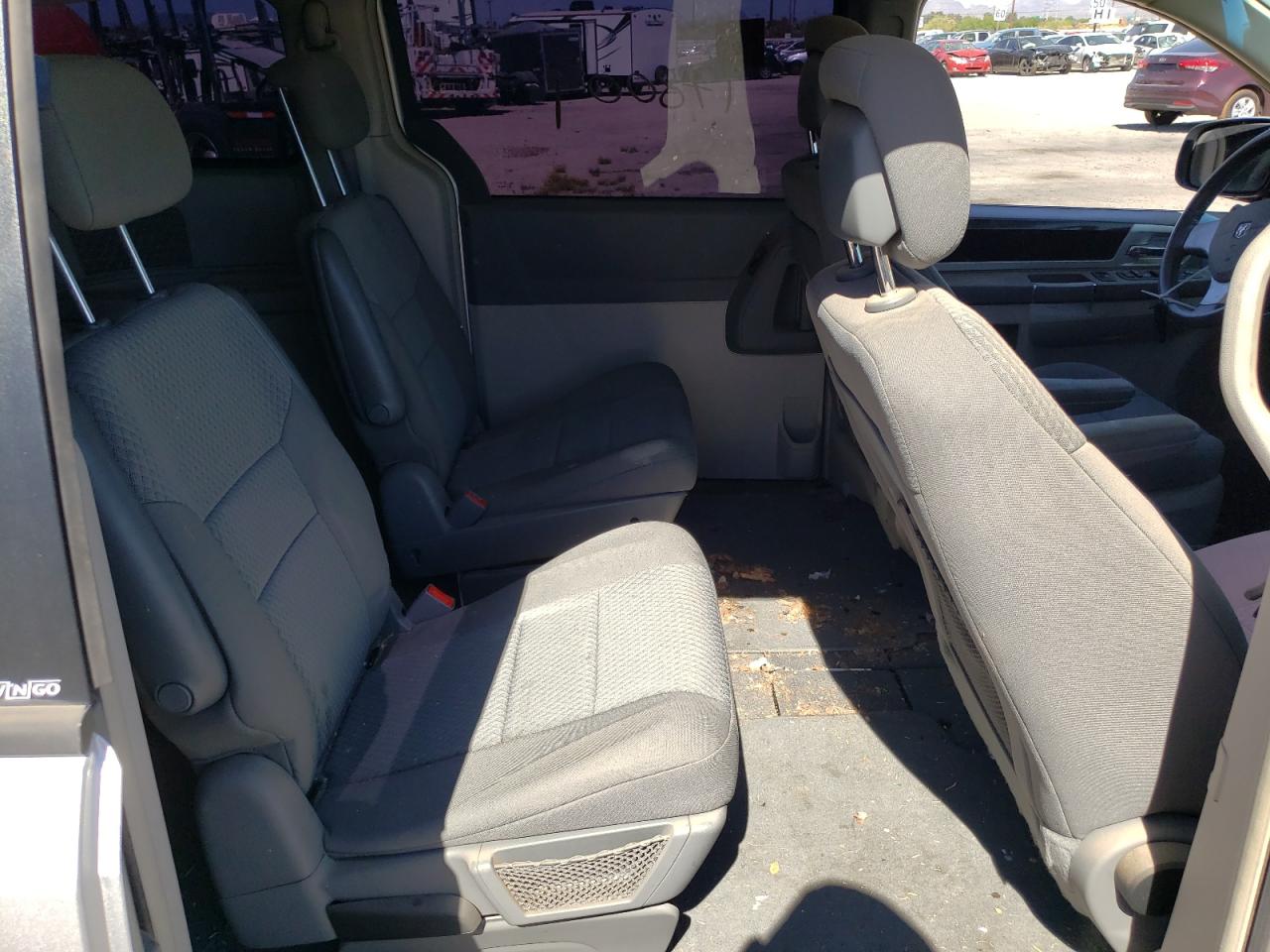 Photo 6 from auction – 2010 DODGE GRAND CARA with VIN 2D4RN5D13AR459560