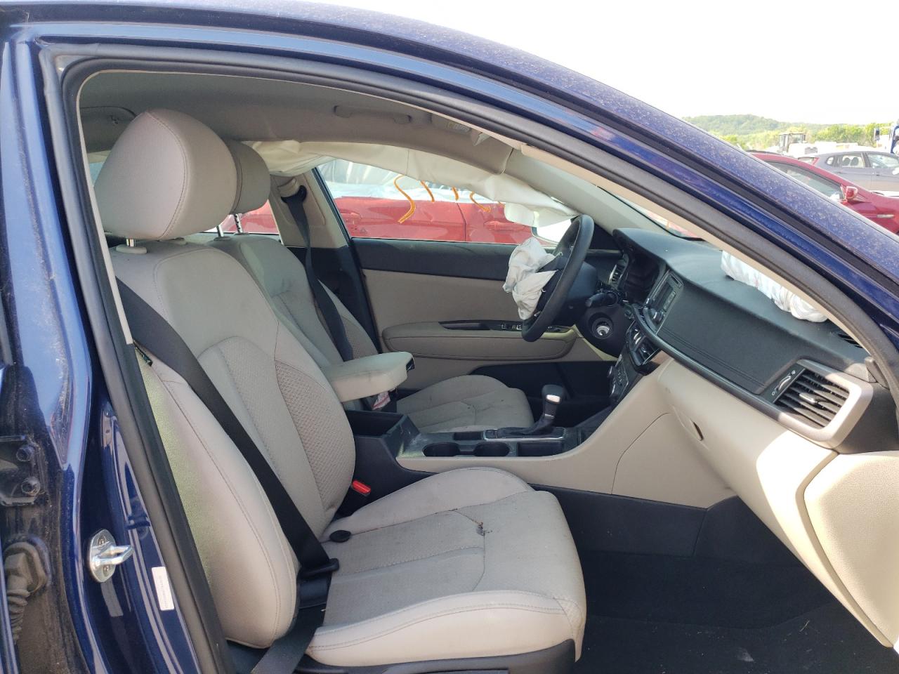 Photo 5 from auction – 2016 KIA OPTIMA LX with VIN 5XXGT4L39GG115126