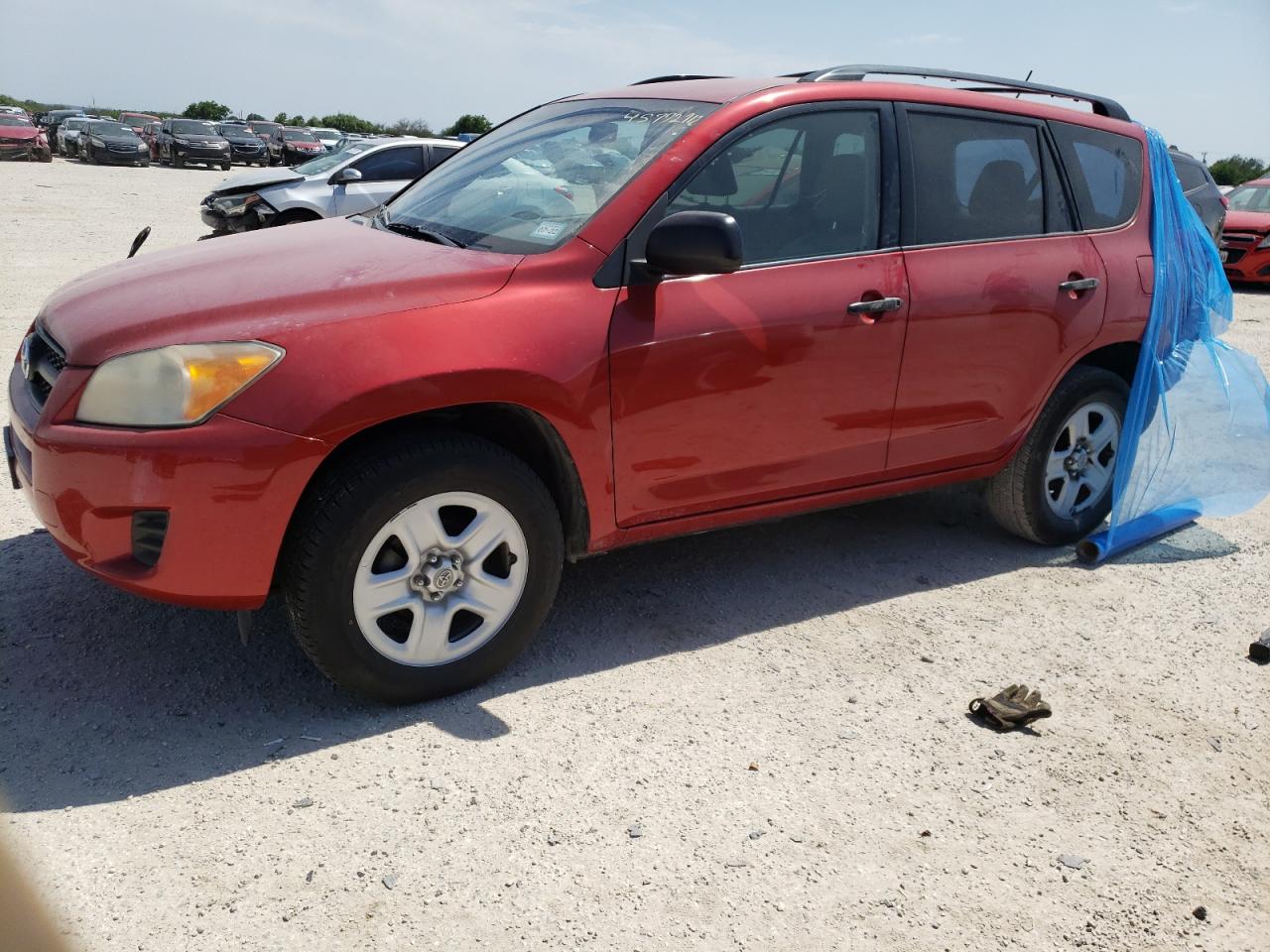 Photo 2 from auction – 2011 TOYOTA RAV4 with VIN 2T3ZF4DV3BW104452