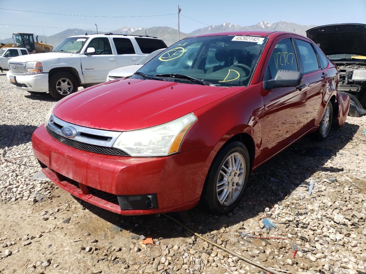 Photo 2 from auction – 2010 FORD FOCUS SE with VIN 1FAHP3FN0AW204367
