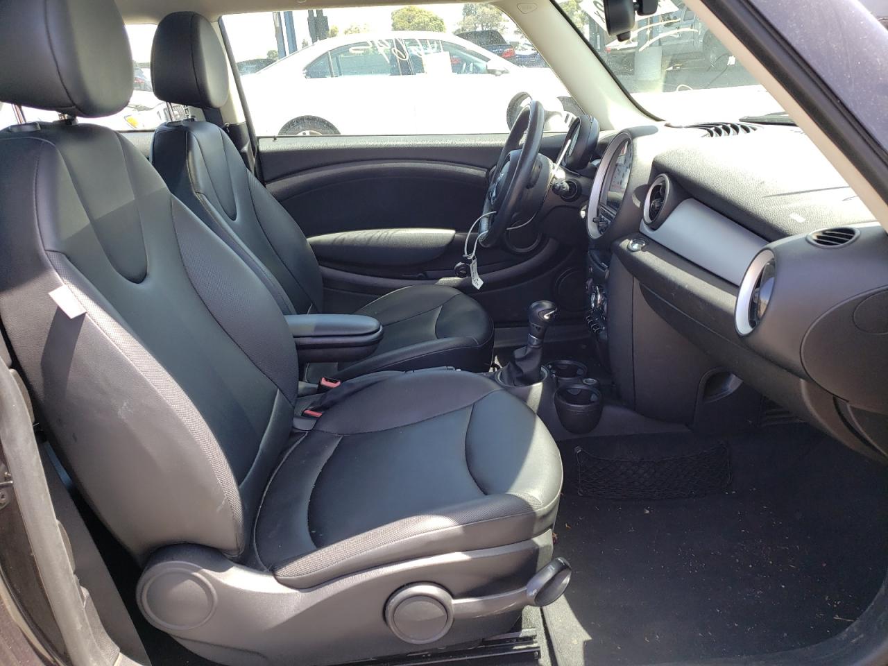 Photo 5 from auction – 2013 MINI COOPER with VIN WMWSU3C57DT677991