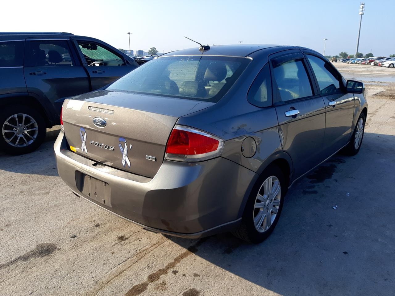Photo 4 from auction – 2010 FORD FOCUS SEL with VIN 1FAHP3HN0AW286839