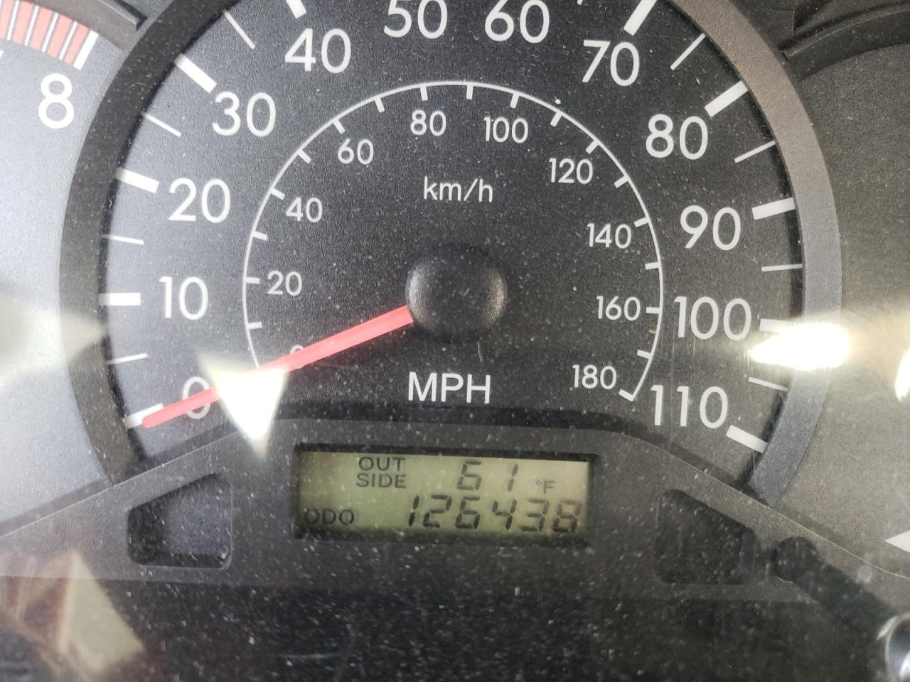 Photo 8 from auction – 2006 TOYOTA COROLLA with VIN 2T1BR32E56C666911