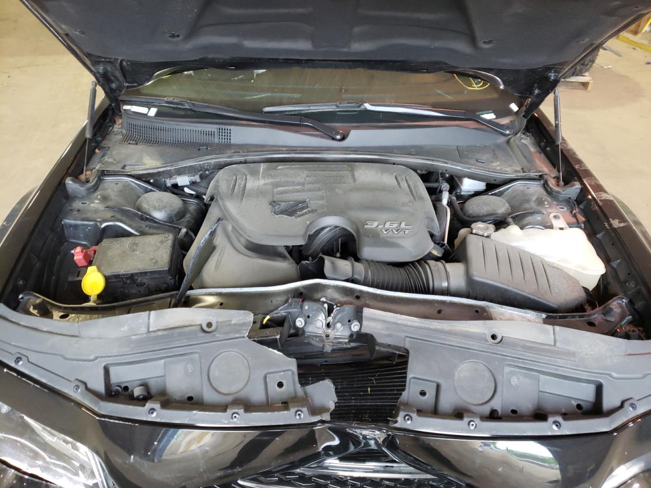 Photo 7 from auction – 2020 CHRYSLER 300 S with VIN 2C3CCAGG2LH158938