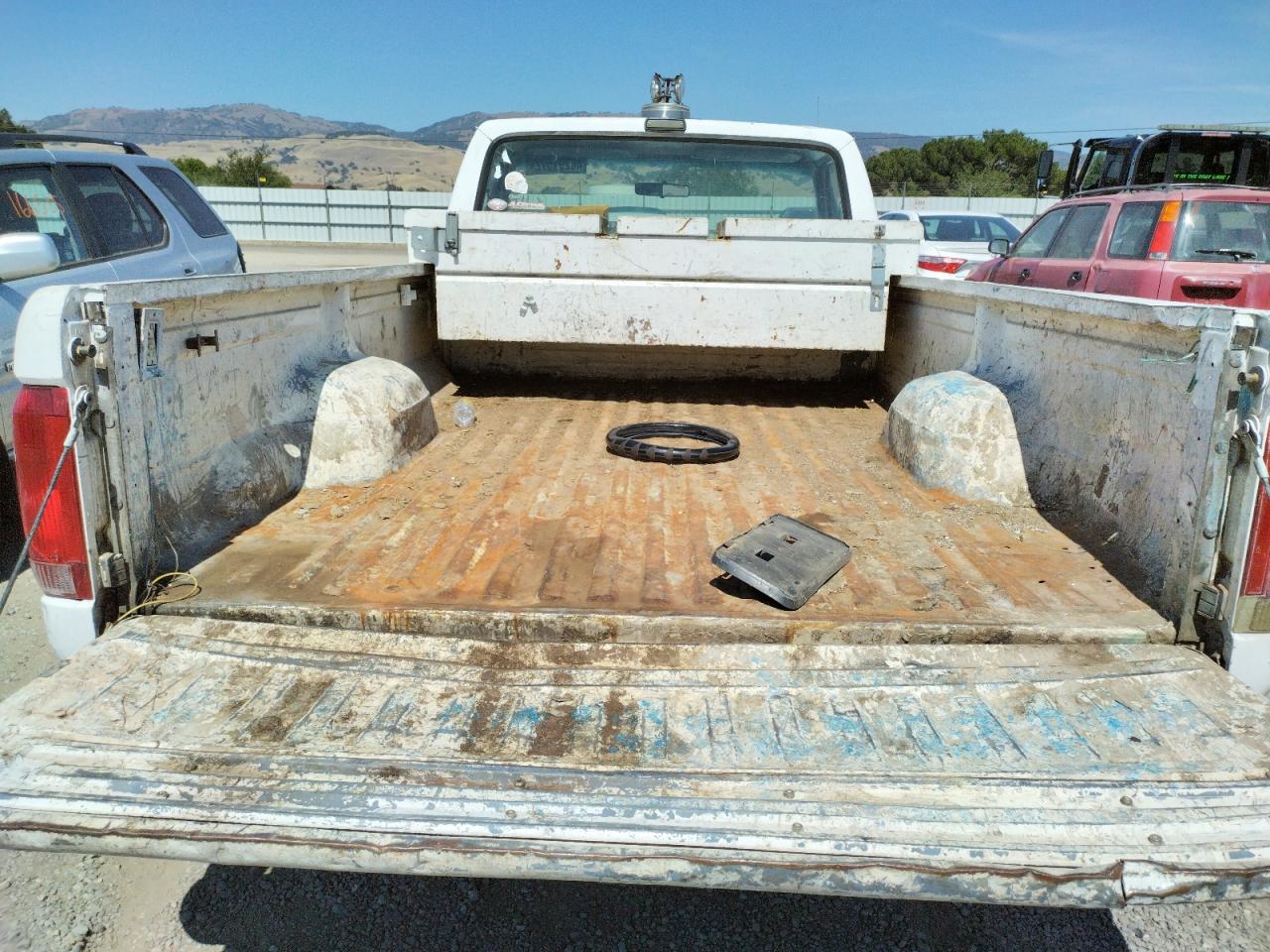 Photo 6 from auction – 1990 FORD F150 with VIN 1FTEF15Y6LPB57732
