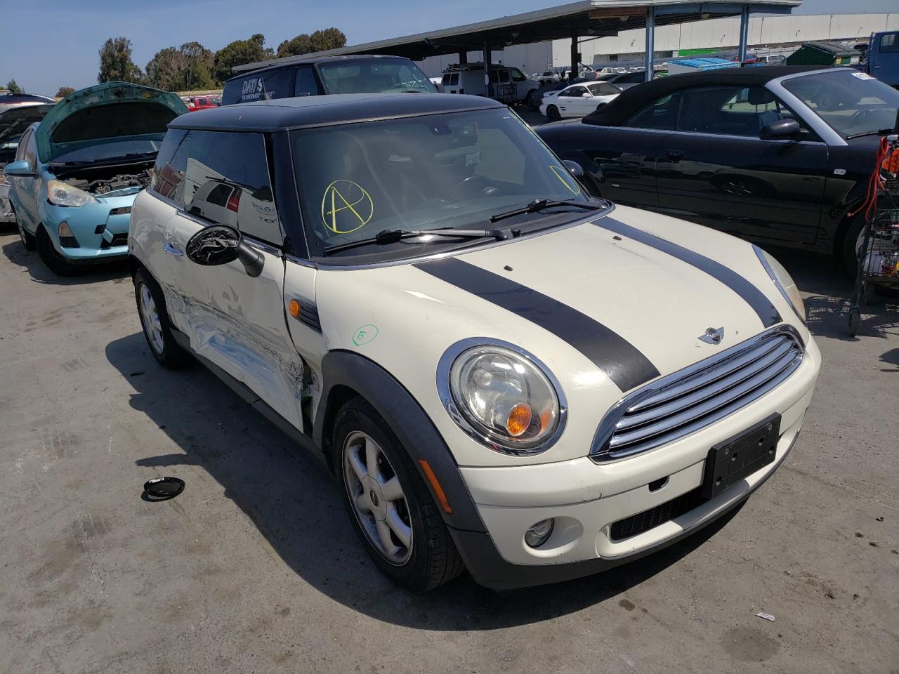 MINI COOPER 2010 with VIN WMWMF3C50ATZ63387 - Photo from auction