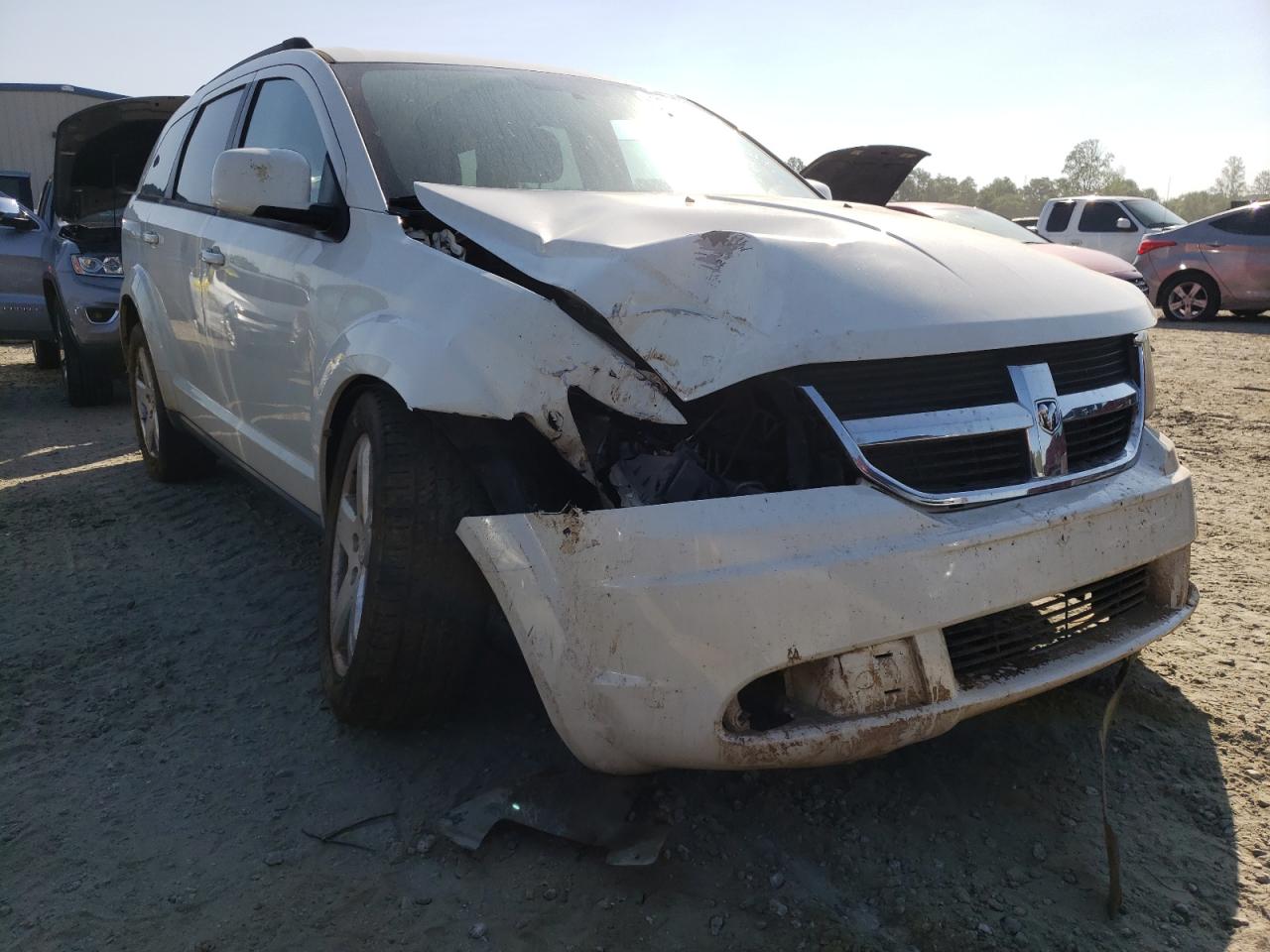 DODGE JOURNEY SX 2010 z numerem VIN 3D4PH5FV9AT256748 - Zdjęcie z aukcji