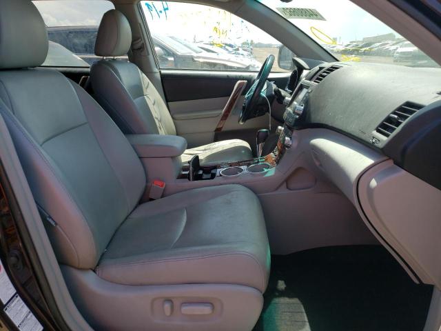Photo 5 from auction – 2011 TOYOTA HIGHLANDER with VIN 5TDDK3EH4BS090524