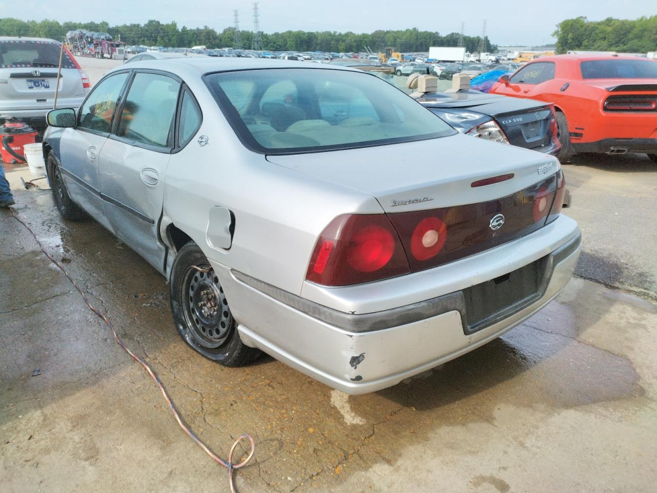 Photo 3 from auction – 2004 CHEVROLET IMPALA with VIN 2G1WF52E449142418