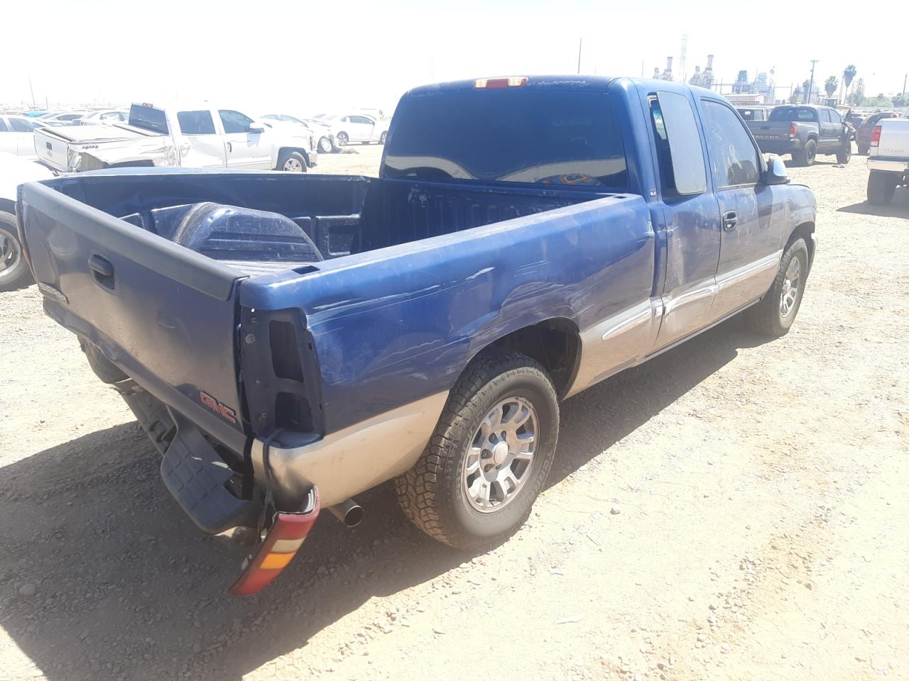 Photo 9 from auction – 2001 GMC NEW SIERRA with VIN 2GTEC19V311387831