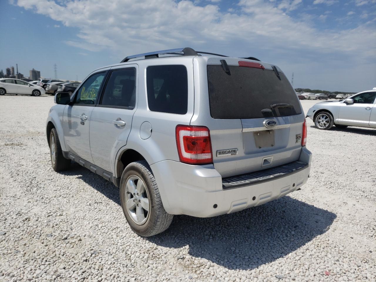 Photo 3 from auction – 2011 FORD ESCAPE LIM with VIN 1FMCU0EG9BKB13231