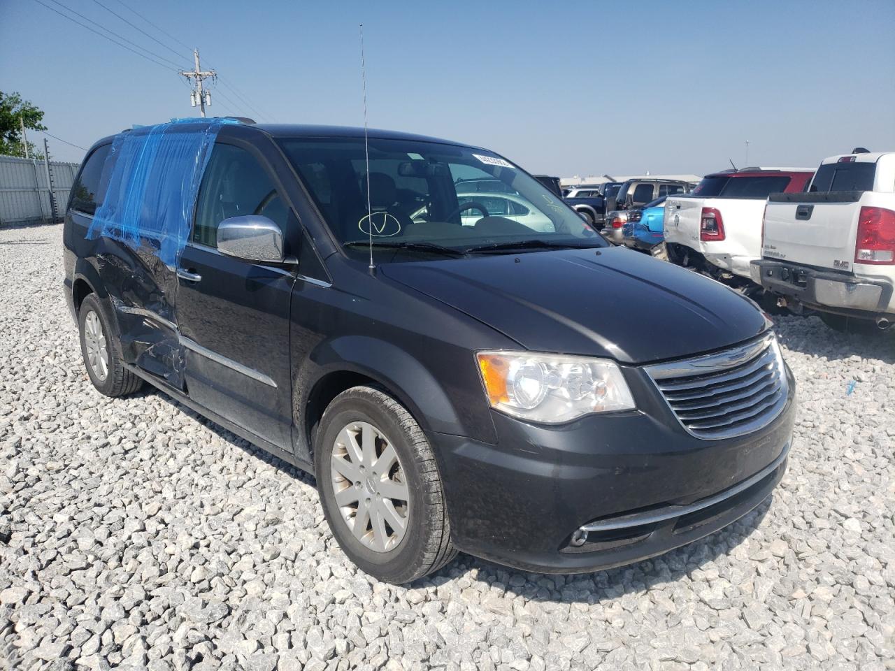 Photo 1 from auction – 2012 CHRYSLER TOWN & COU with VIN 2C4RC1CGXCR339193