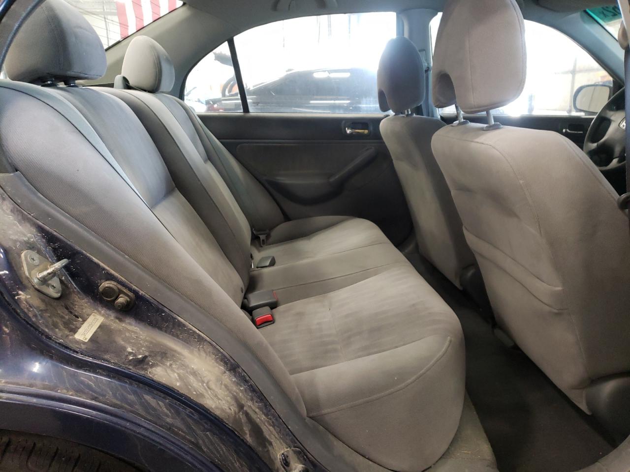 Photo 6 from auction – 2003 HONDA CIVIC LX with VIN 2HGES16533H583528