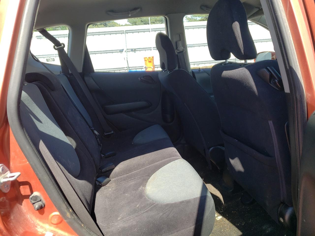 Photo 6 from auction – 2007 HONDA FIT S with VIN JHMGD38657S016687