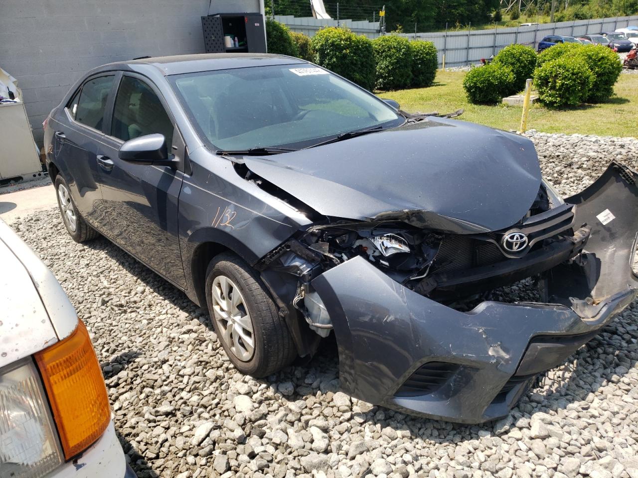 TOYOTA COROLLA L 2015 with VIN 2T1BURHE4FC358766 - Photo from auction