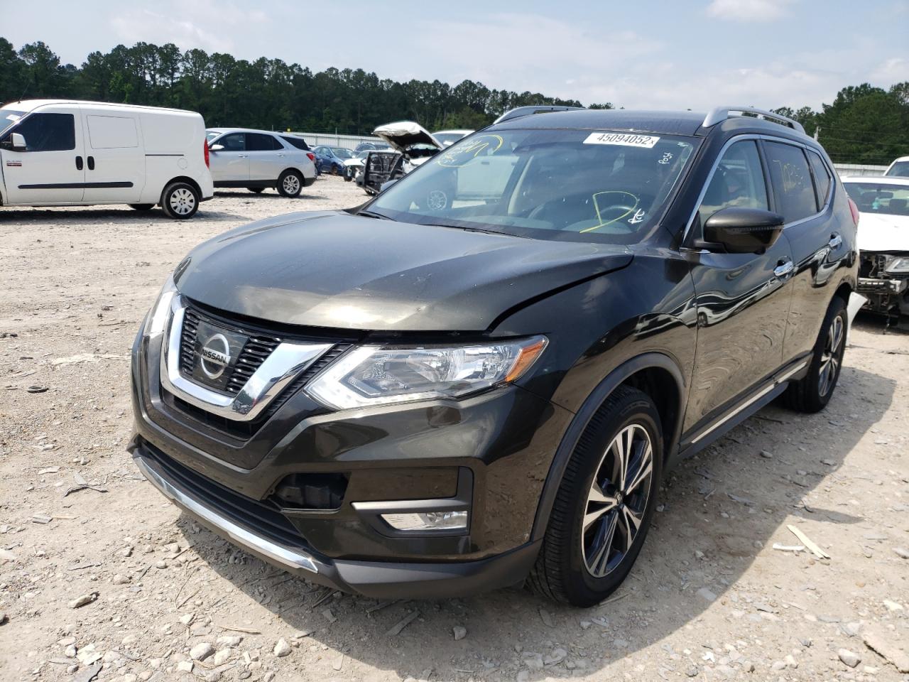 Photo 2 from auction – 2017 NISSAN ROGUE S with VIN JN8AT2MT8HW399698