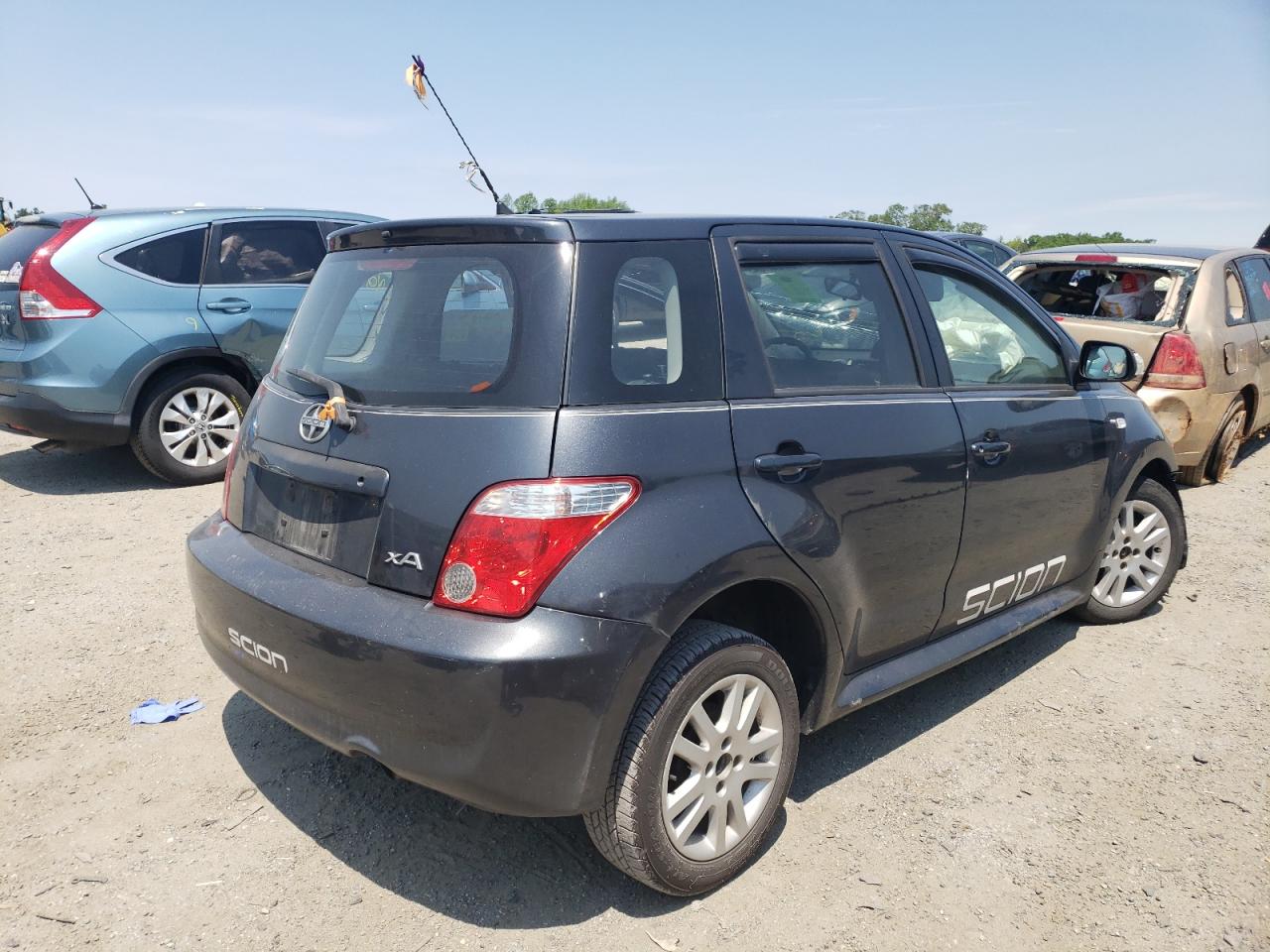 Photo 17 from auction – 2006 TOYOTA SCION XA with VIN JTKKT604360150501