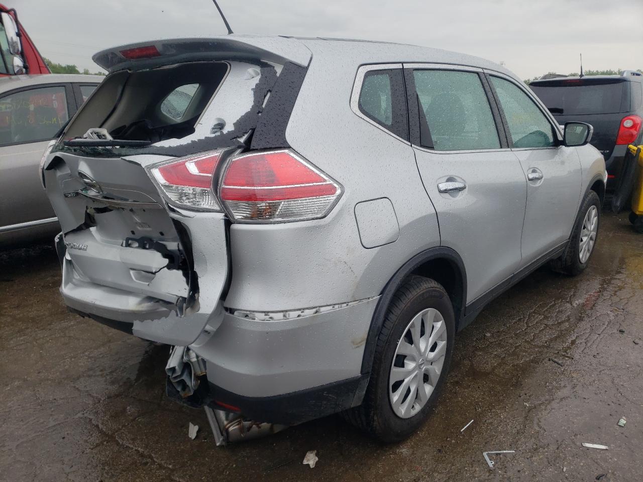 Photo 4 from auction – 2015 NISSAN ROGUE S with VIN KNMAT2MT9FP561003