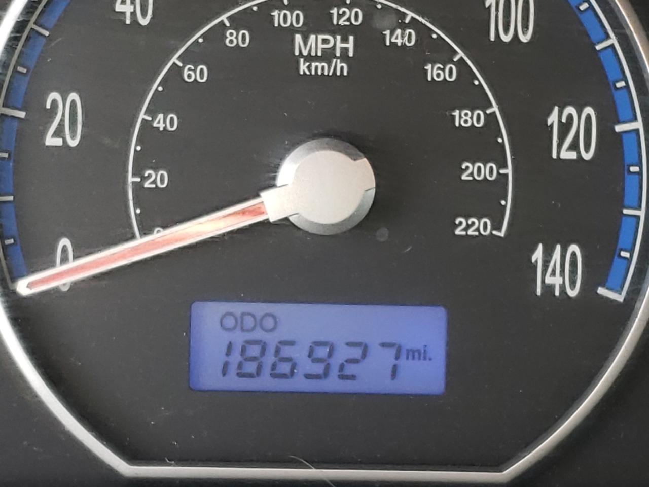 Photo 8 from auction – 2007 HYUNDAI SANTA FE G with VIN 5NMSG13D77H056469
