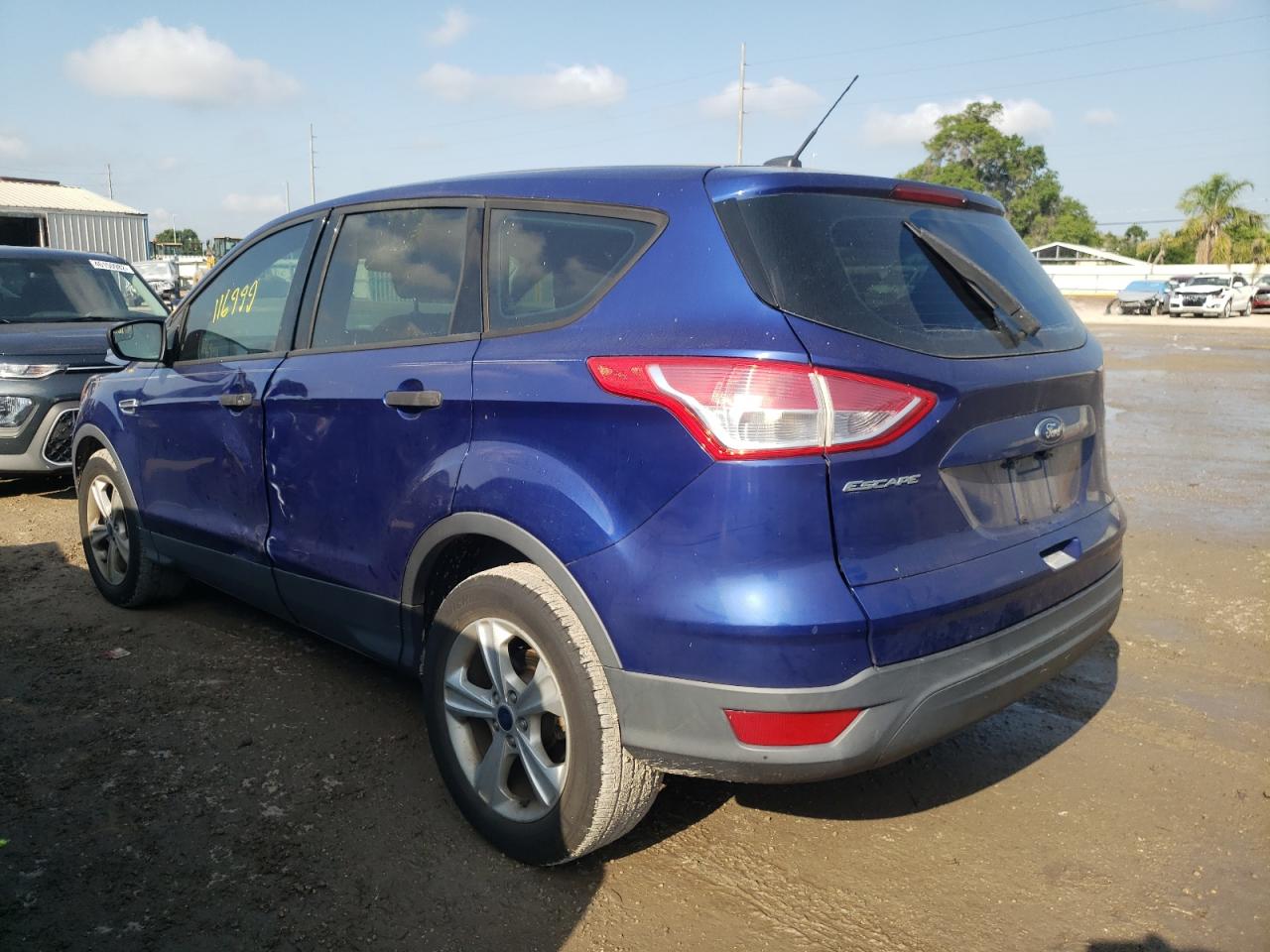 Photo 3 from auction – 2015 FORD ESCAPE S with VIN 1FMCU0F75FUC56184