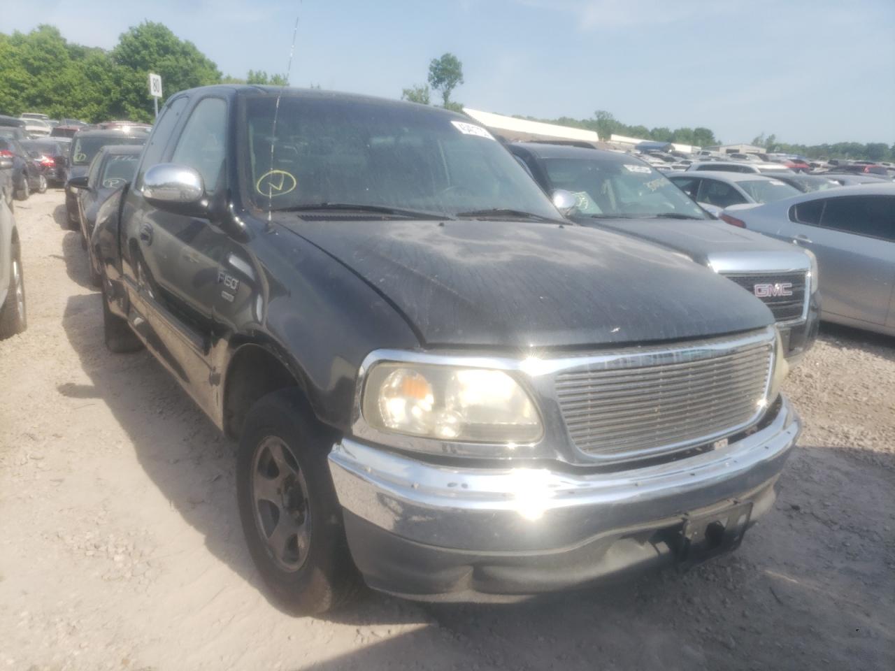 FORD F150 2000 with VIN 1FTRX17W2YNC00878 - Photo from auction