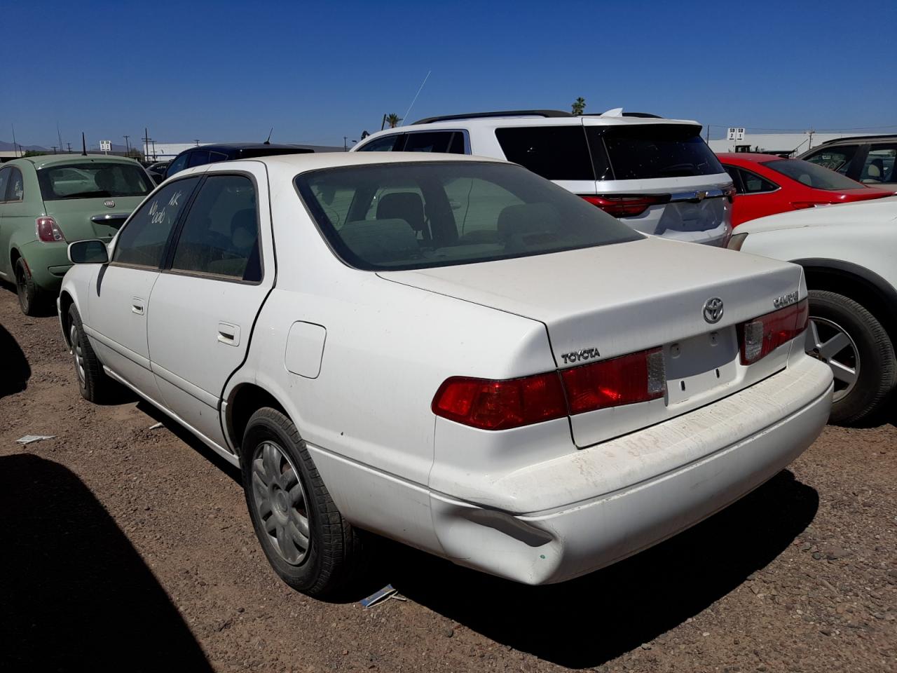 Photo 3 from auction – 2000 TOYOTA CAMRY CE with VIN JT2BG22K8Y0416221