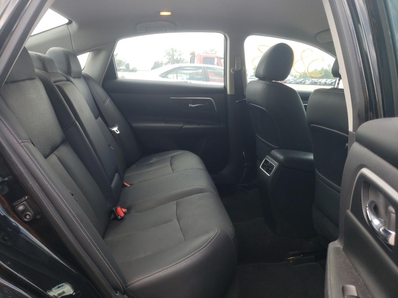 Photo 6 from auction – 2017 NISSAN ALTIMA 2.5 with VIN 1N4AL3AP1HC143502