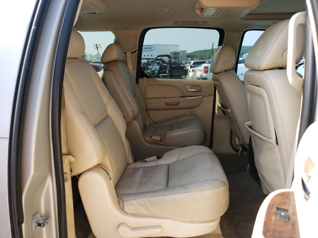 Photo 6 from auction – 2007 CADILLAC ESCALADE E with VIN 1GYFK668X7R179605