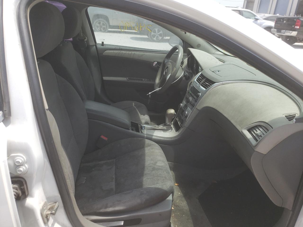 Photo 5 from auction – 2012 CHEVROLET MALIBU LS with VIN 1G1ZA5E08CF394772