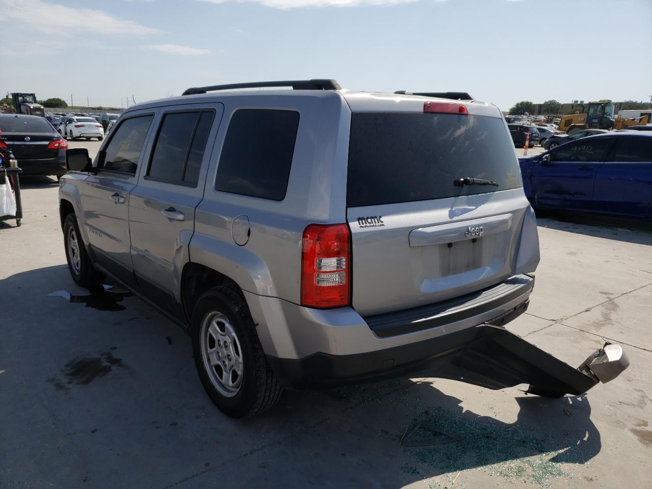 Photo 3 from auction – 2016 JEEP PATRIOT SP with VIN 1C4NJPBA7GD648472