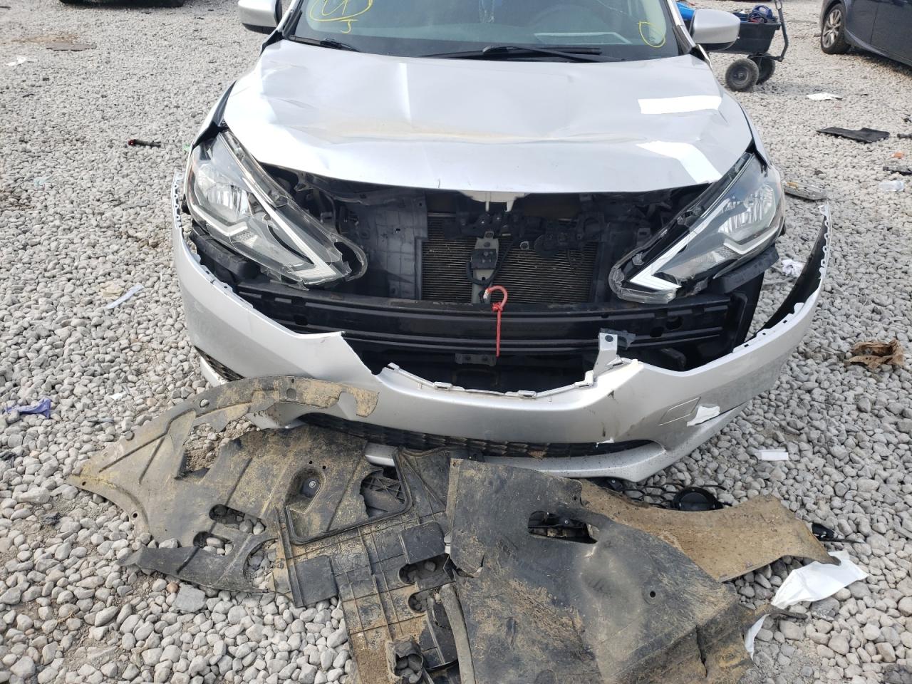 Photo 9 from auction – 2016 NISSAN SENTRA S with VIN 3N1AB7AP1GY323396