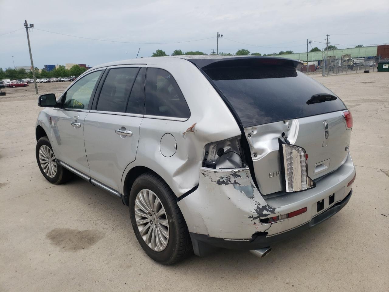 Photo 3 from auction – 2011 LINCOLN MKX with VIN 2LMDJ8JK0BBJ04065