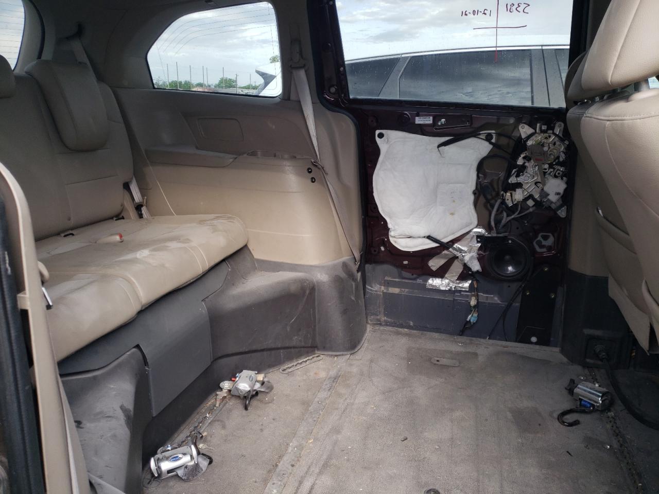 Photo 6 from auction – 2012 HONDA ODYSSEY EX with VIN 5FNRL5H66CB083508