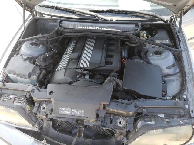 Photo 7 from auction – 2005 BMW 325 I with VIN WBAEV334X5KW19916