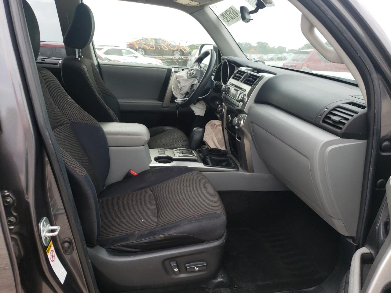 Photo 5 from auction – 2012 TOYOTA 4RUNNER SR with VIN JTEBU5JR5C5088411