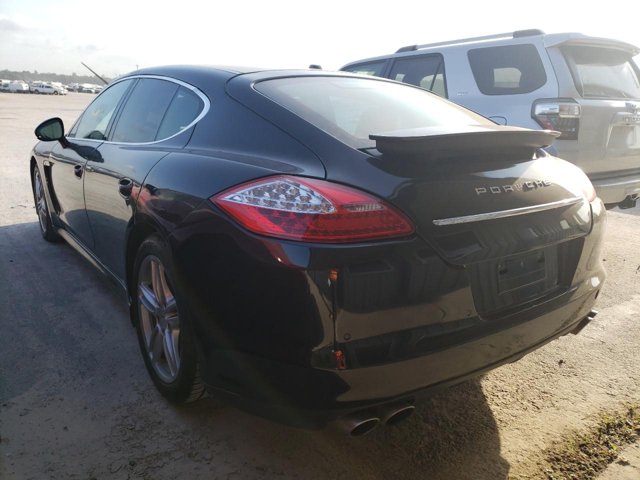 Photo 3 from auction – 2010 PORSCHE PANAMERA S with VIN WP0AB2A75AL060457