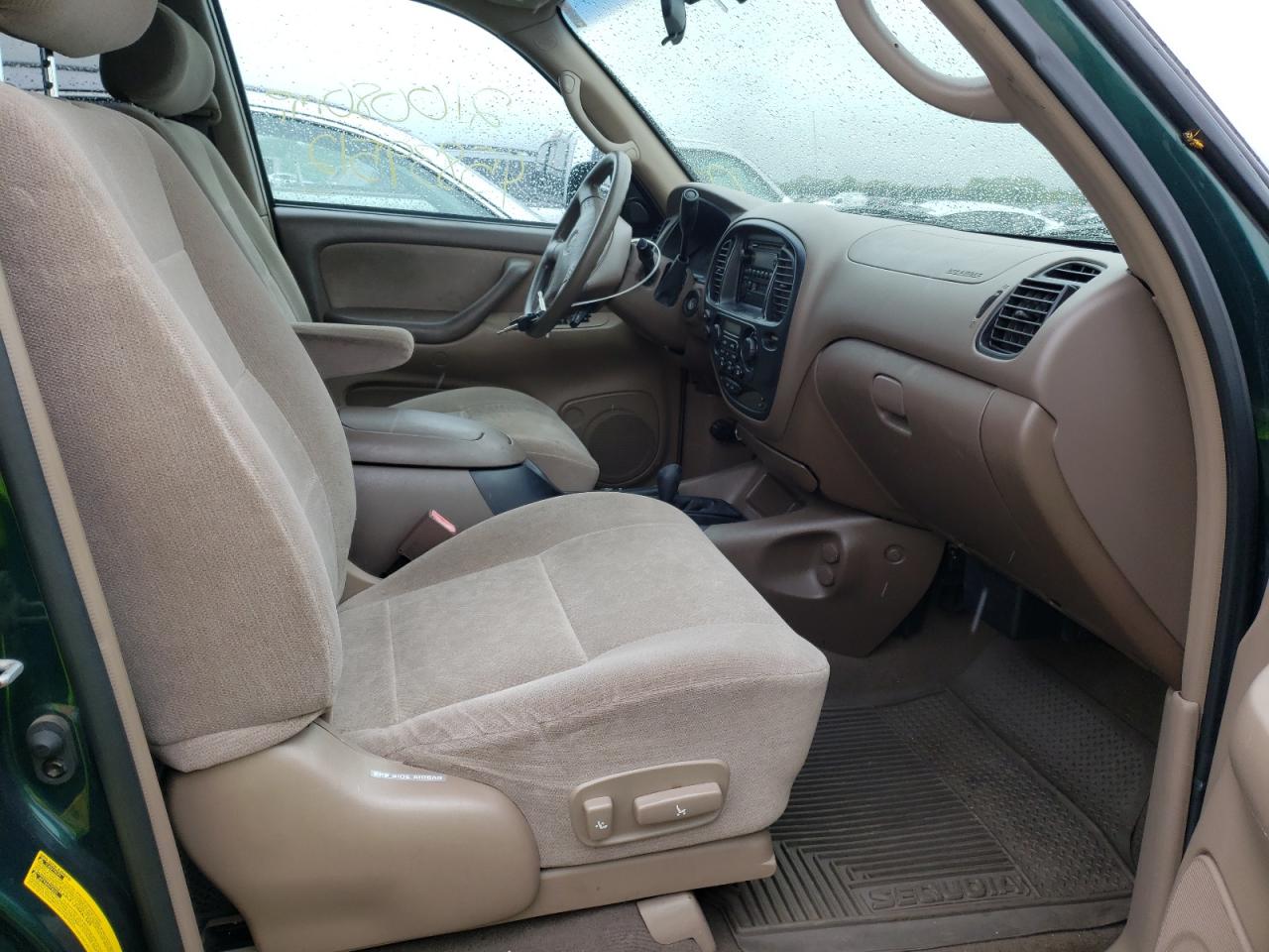 Photo 5 from auction – 2002 TOYOTA SEQUOIA SR with VIN 5TDBT44A92S134483
