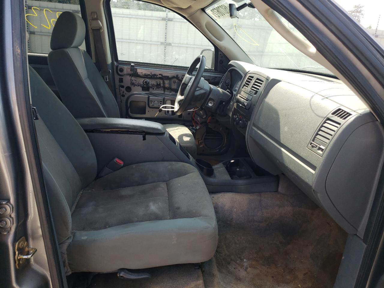 Photo 5 from auction – 2005 DODGE DAKOTA QUA with VIN 1D7HE48K25S142434