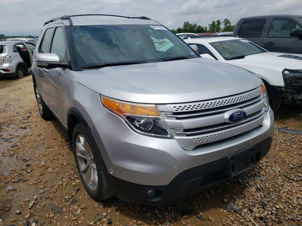 FORD EXPLORER L 2011 with VIN 1FMHK8F87BGA01659 - Photo from auction