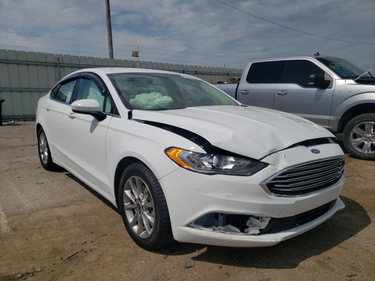 FORD FUSION SE 2017 with VIN 3FA6P0HD0HR250014 - Photo from auction
