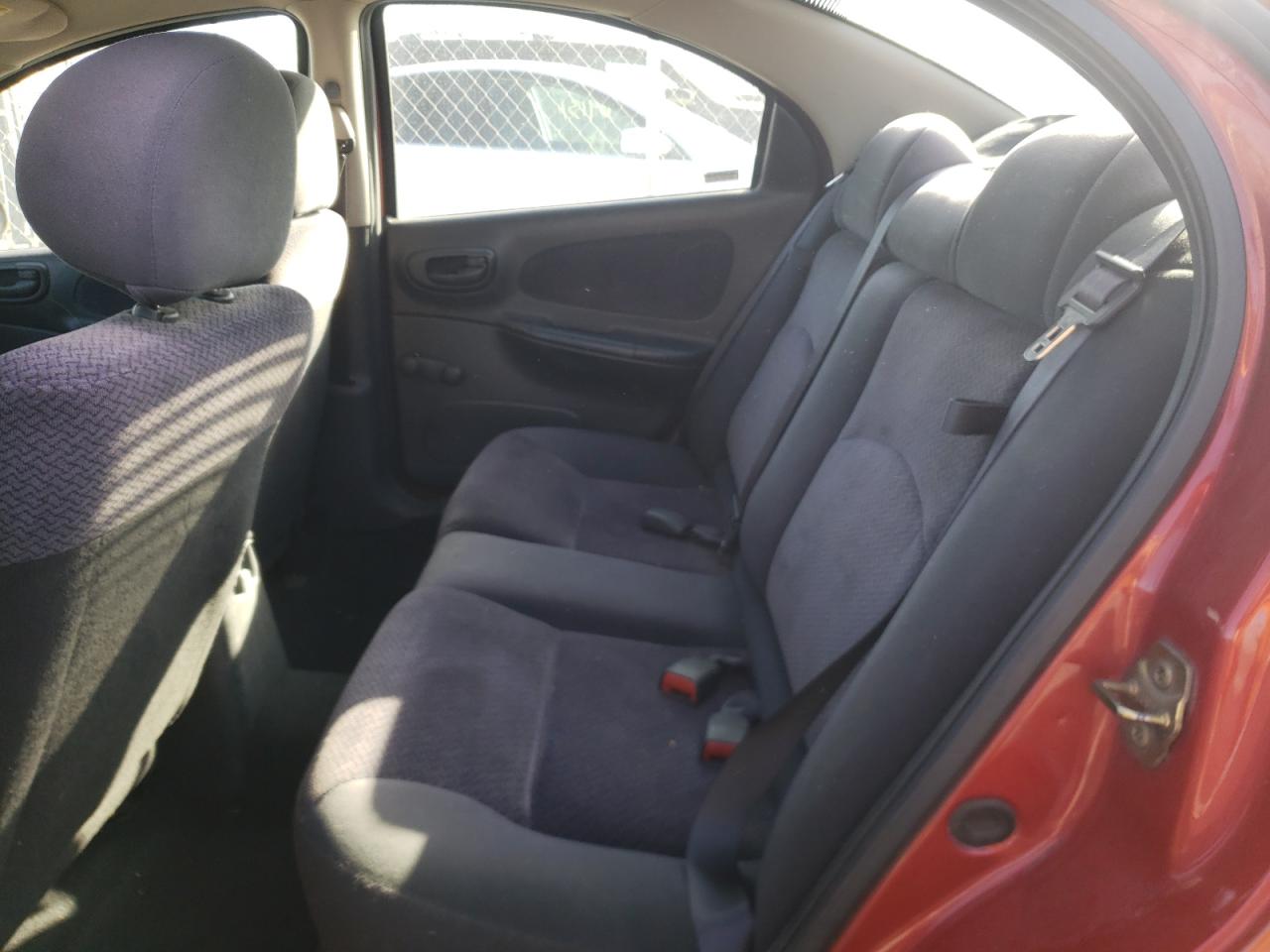 Photo 6 from auction – 2001 DODGE NEON SE with VIN 1B3ES46C01D147990