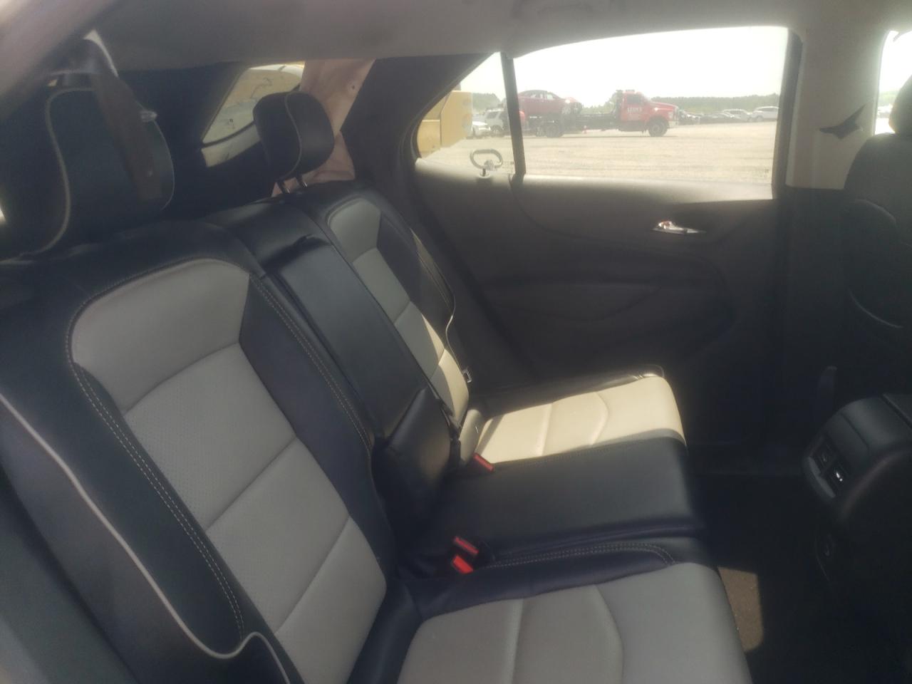 Photo 6 from auction – 2019 CHEVROLET EQUINOX LT with VIN 2GNAXUEVXK6220968