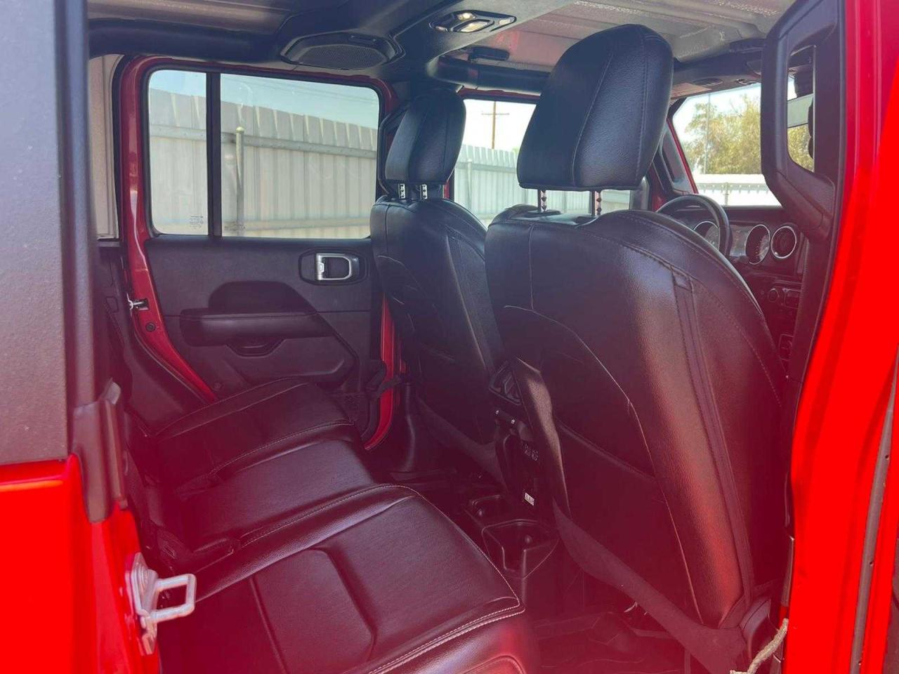 Photo 6 from auction – 2020 JEEP GLADIATOR with VIN 1C6HJTFG0LL174926