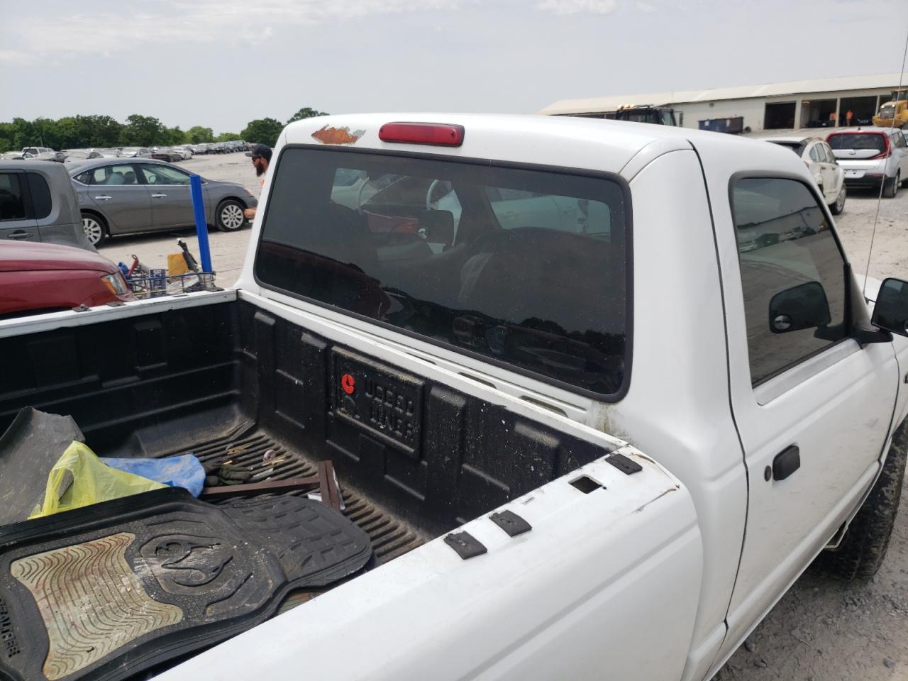 Photo 6 from auction – 2003 FORD RANGER with VIN 1FTZR11E23PA93662