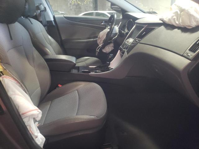 Photo 5 from auction – 2012 HYUNDAI SONATA SE with VIN 5NPEC4AC3CH377068