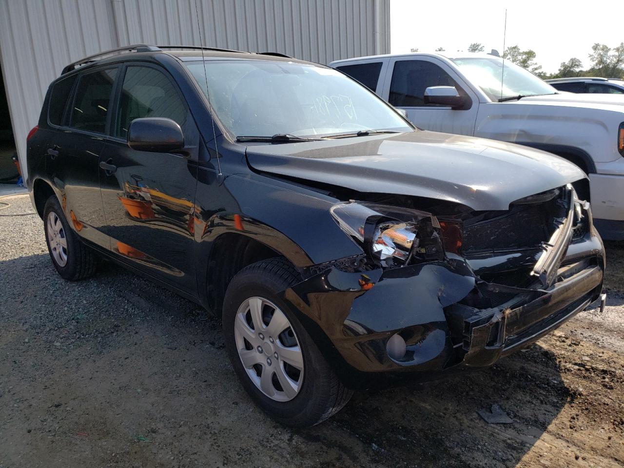 TOYOTA RAV4 2007 with VIN JTMZD33V376028290 - Photo from auction