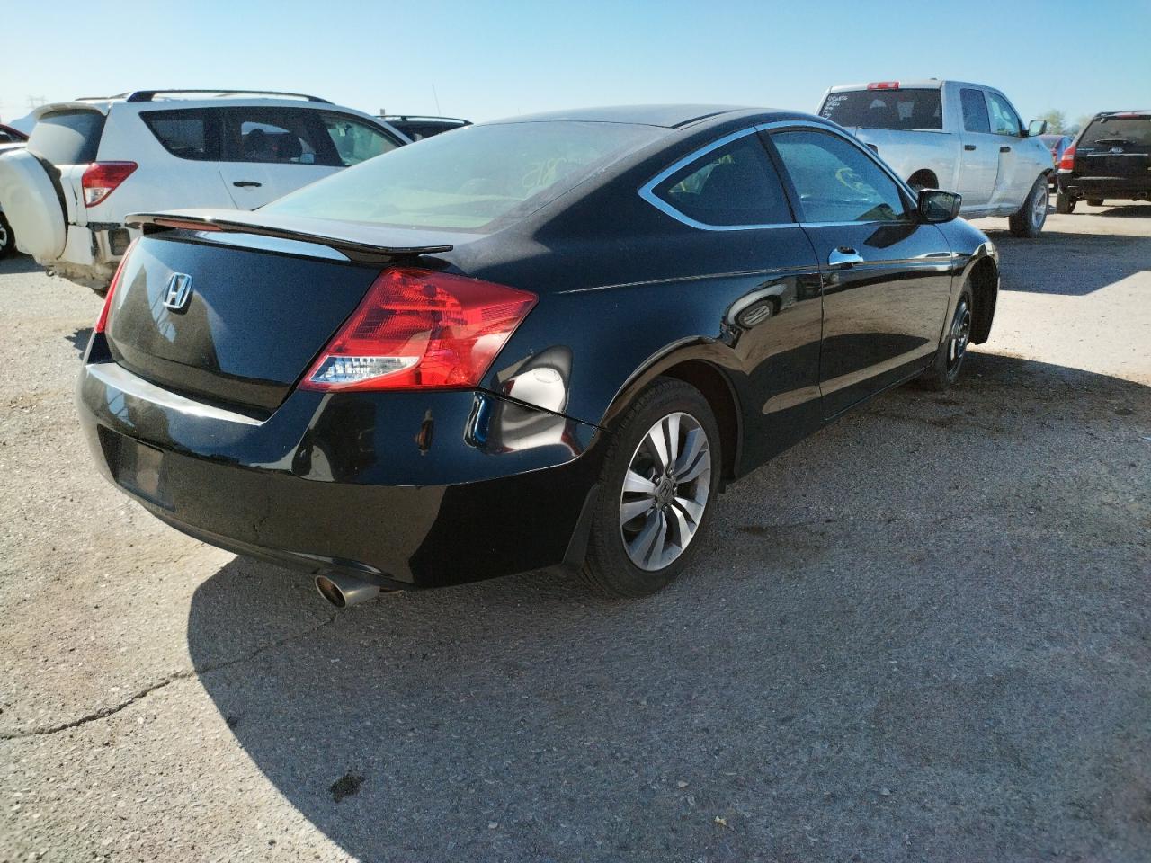 Photo 4 from auction – 2012 HONDA ACCORD LX with VIN 1HGCS1B33CA001597