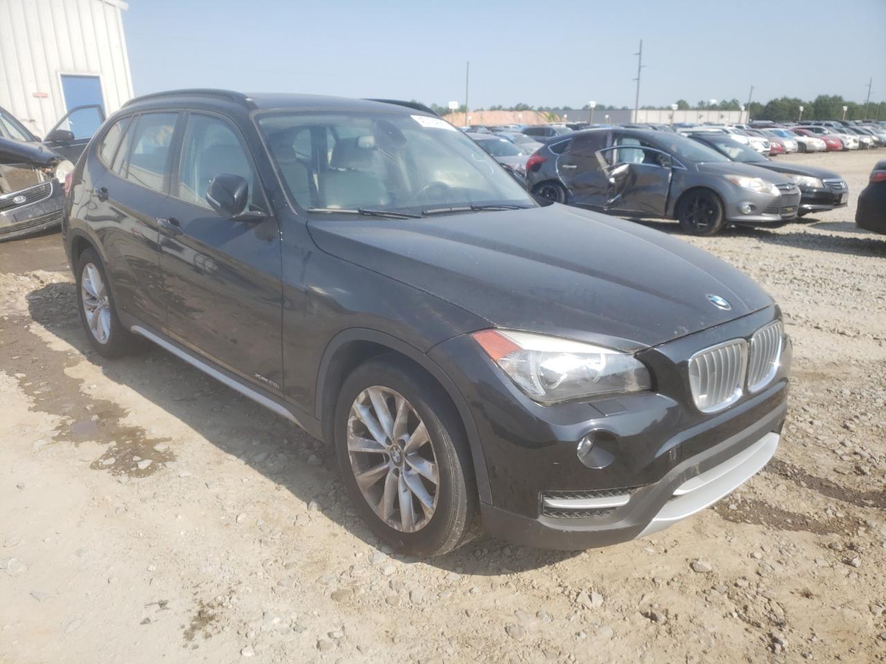 BMW X1 XDRIVE2 2013 with VIN WBAVL1C58DVR85793 - Photo from auction