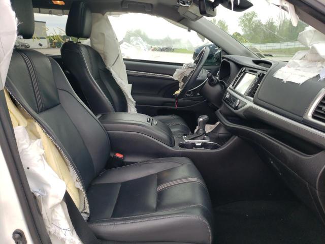 Photo 5 from auction – 2018 TOYOTA HIGHLANDER with VIN 5TDJZRFH0JS804101