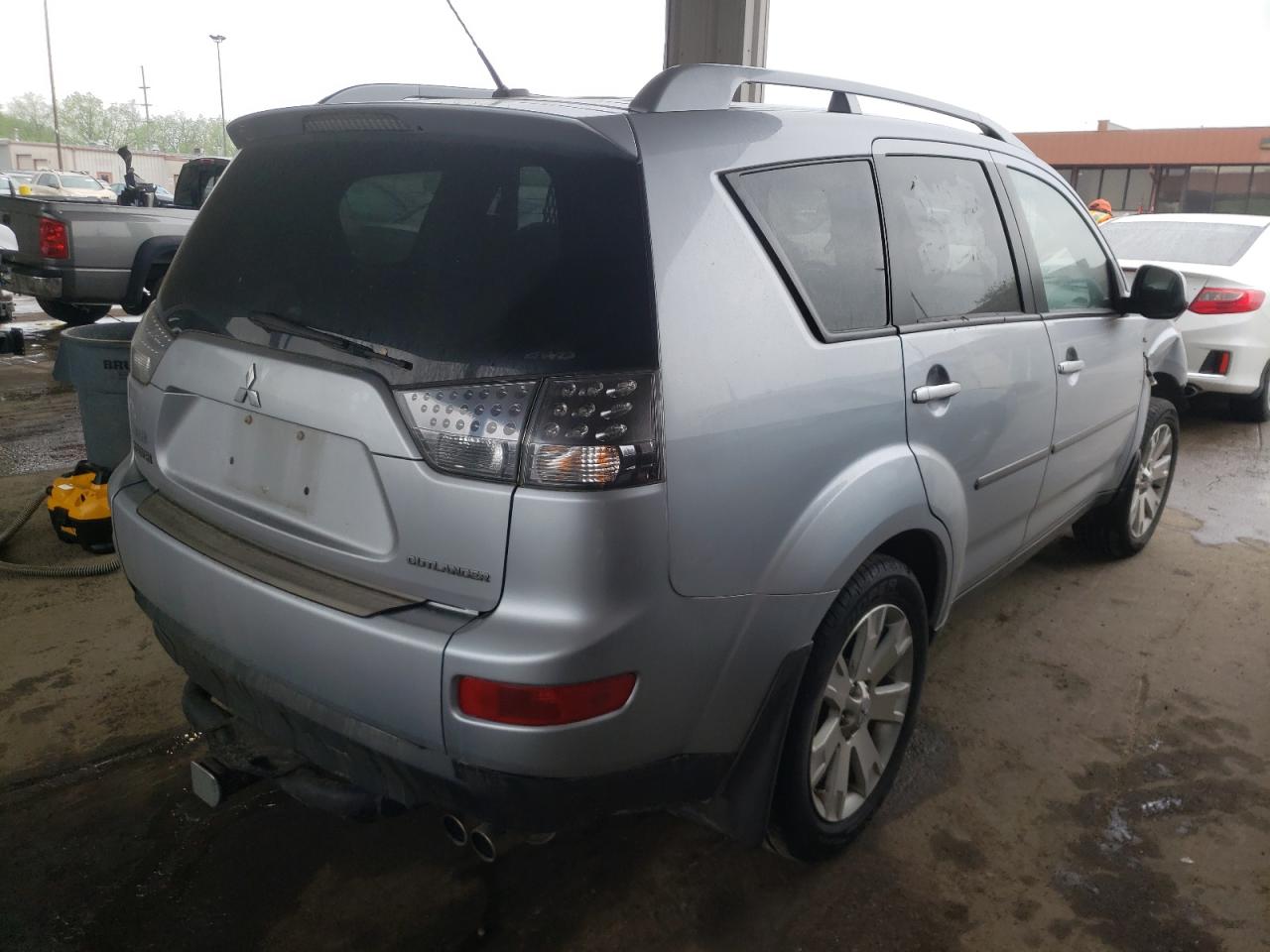 Photo 4 from auction – 2008 MITSUBISHI OUTLANDER with VIN JA4MT41X68Z004132